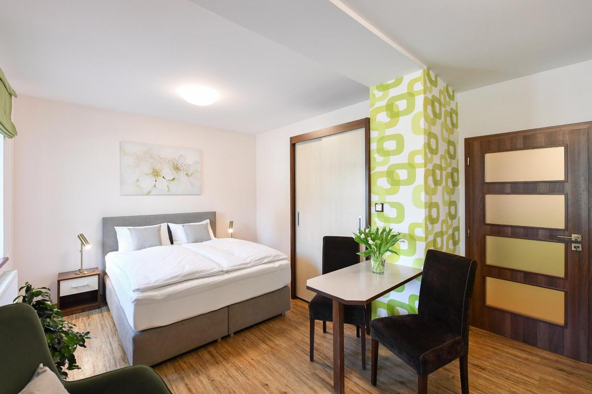 Apartmany Na Seniku Trebon Luaran gambar