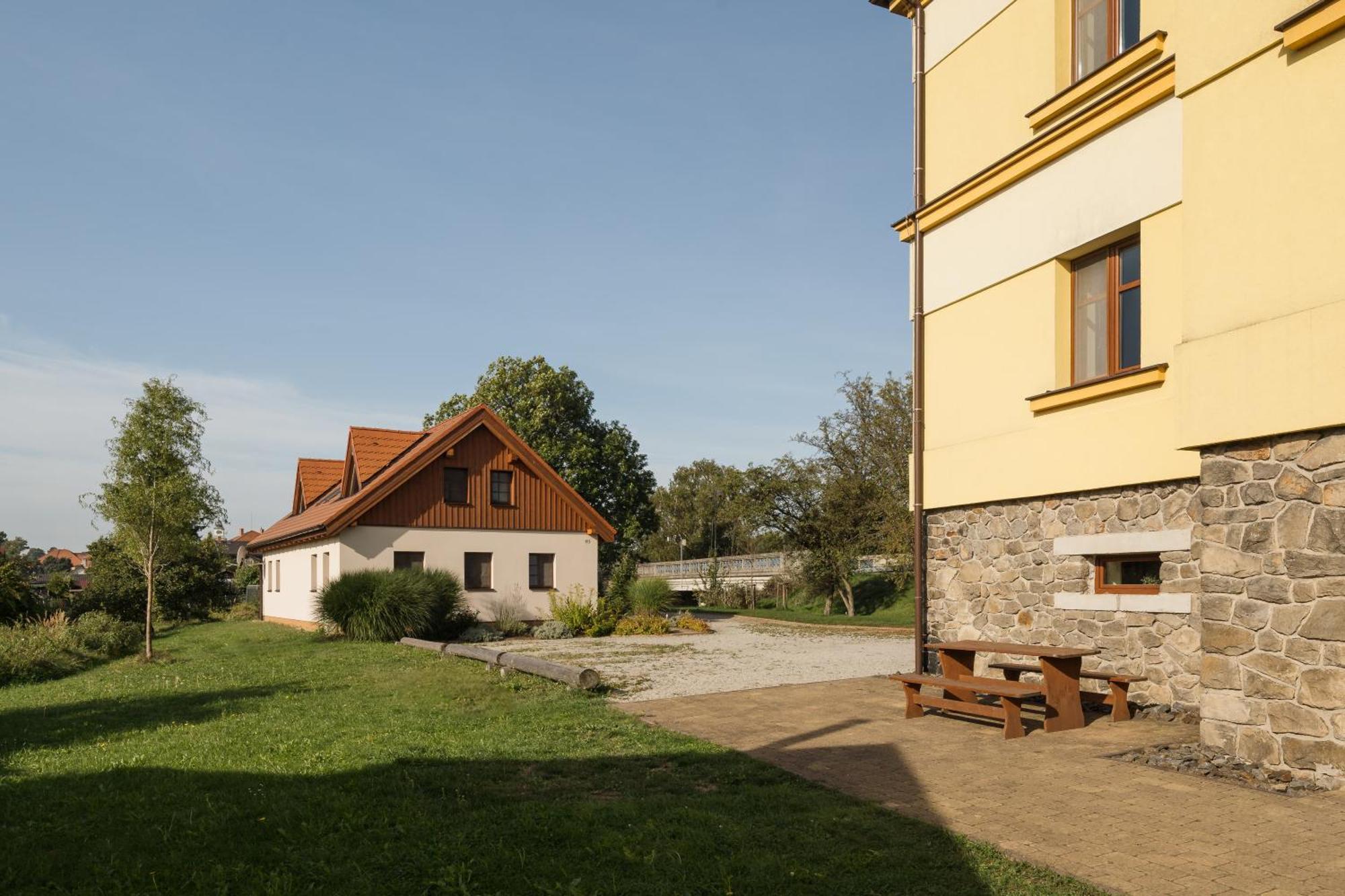 Apartmany Na Seniku Trebon Luaran gambar