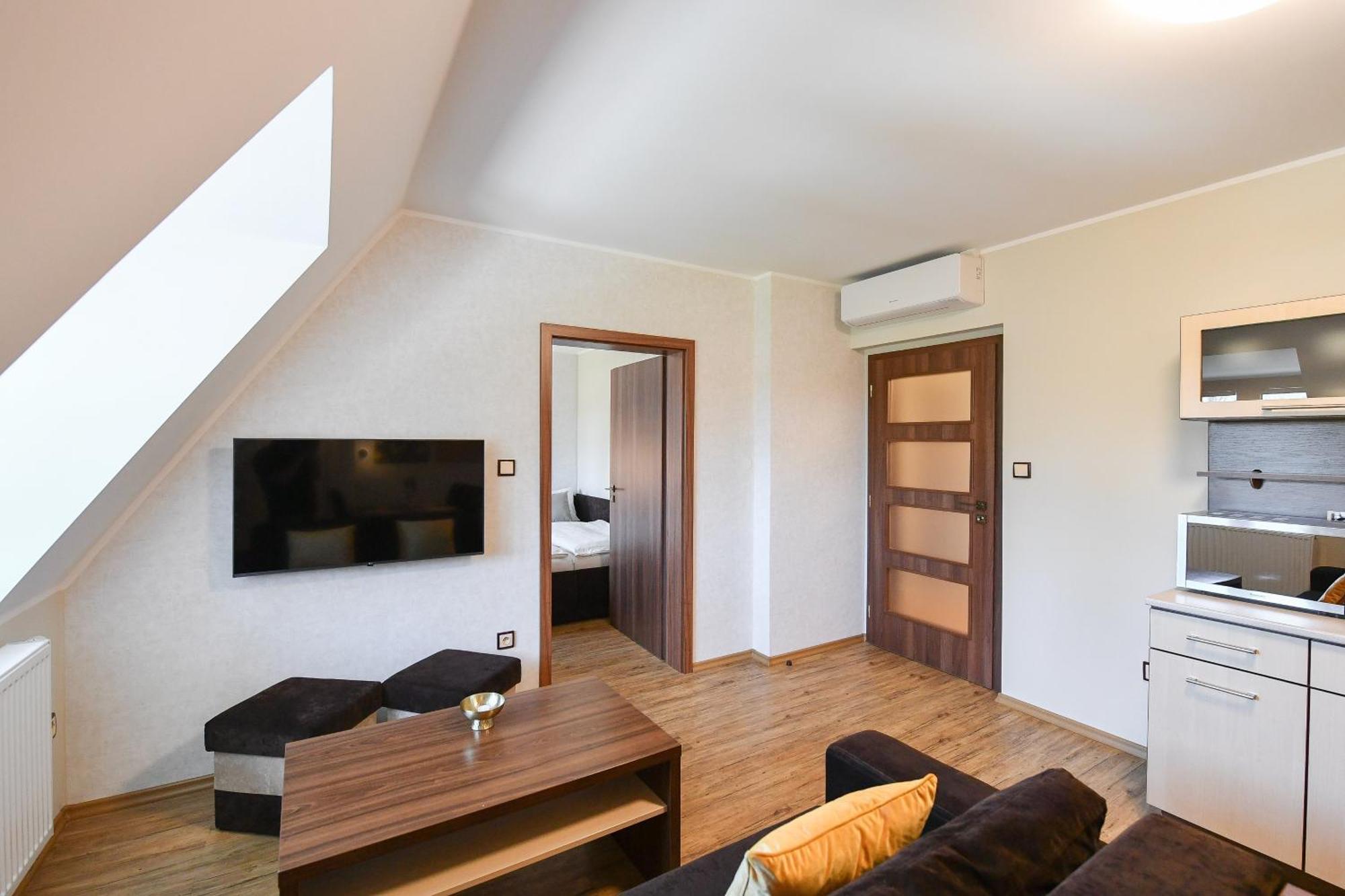 Apartmany Na Seniku Trebon Luaran gambar